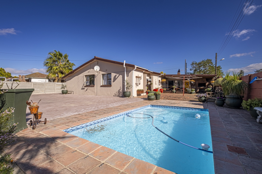 4 Bedroom Property for Sale in Manor Heights Eastern Cape